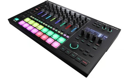 Roland MC-707 GROOVEBOX